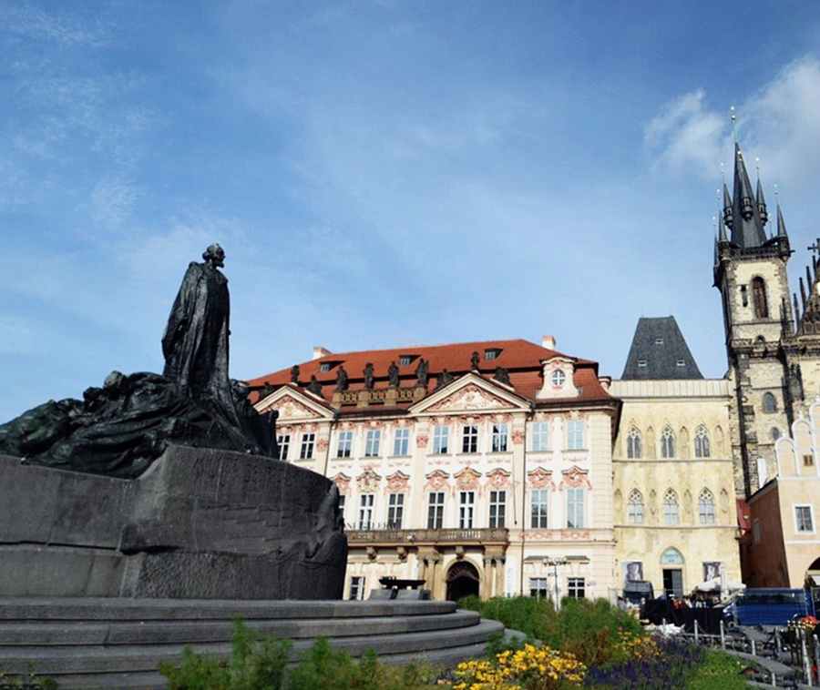 ../Images/HUANG,HSING-KUO.Czech Republic.Kampa Park (24).jpg